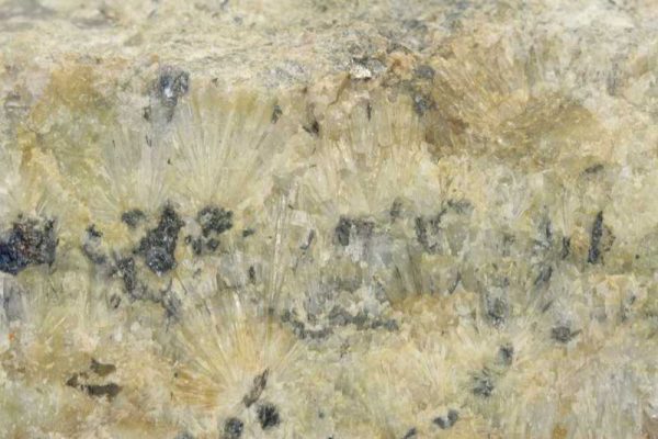 Topaz (var. pyknite)