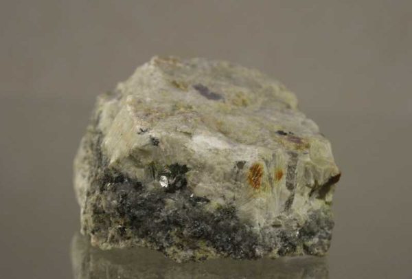 Topaz var. Pyknite