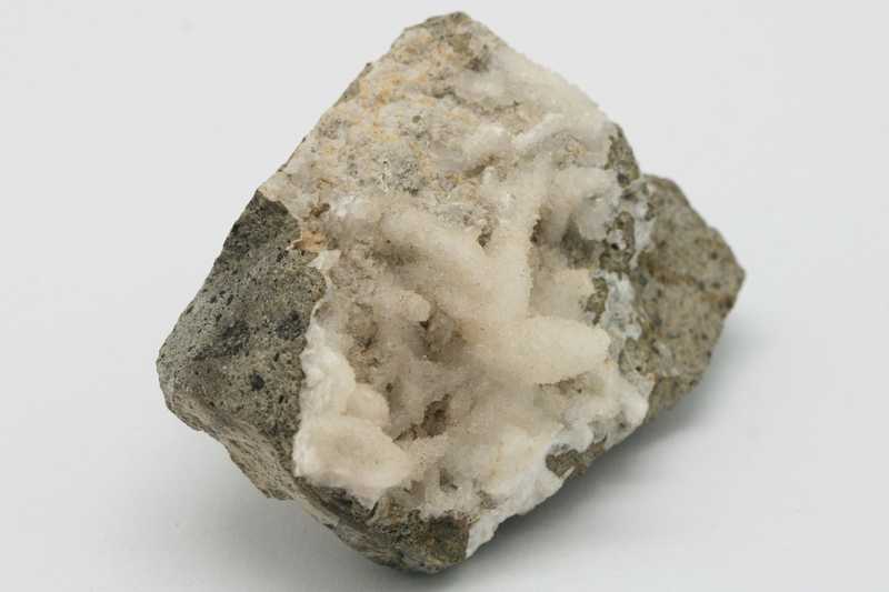 Thomsonite