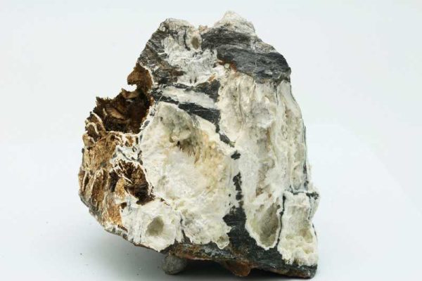 Huntite, Aragonite