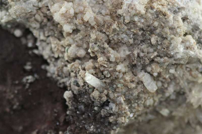 Harmotome, heulandite, calcite