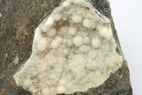 Thomsonite