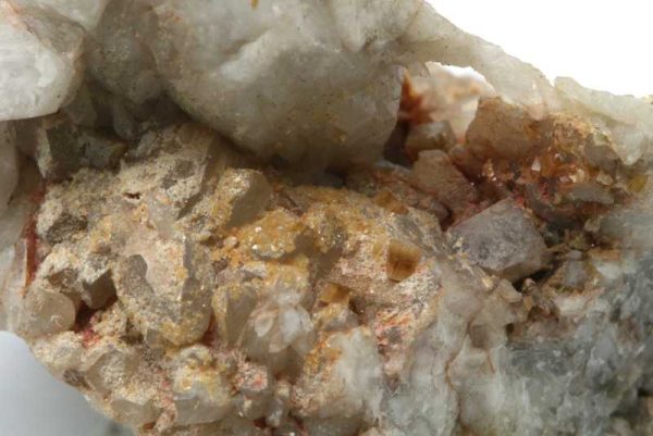 Stolzite