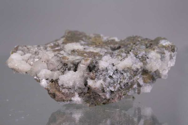 Chabazite-phacolite
