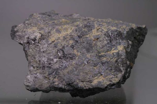 Kermesite, valentinite