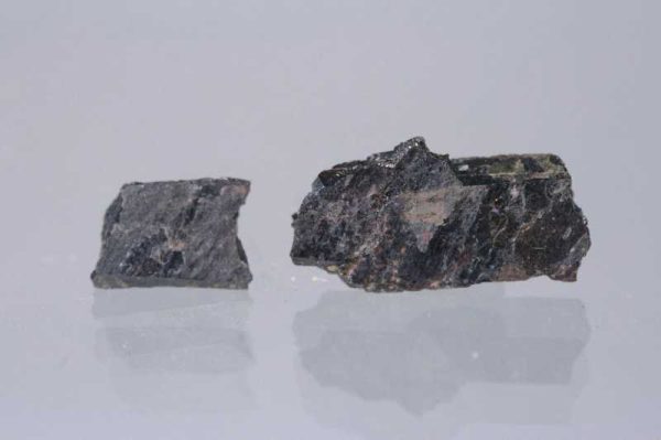 Yttrium titanite