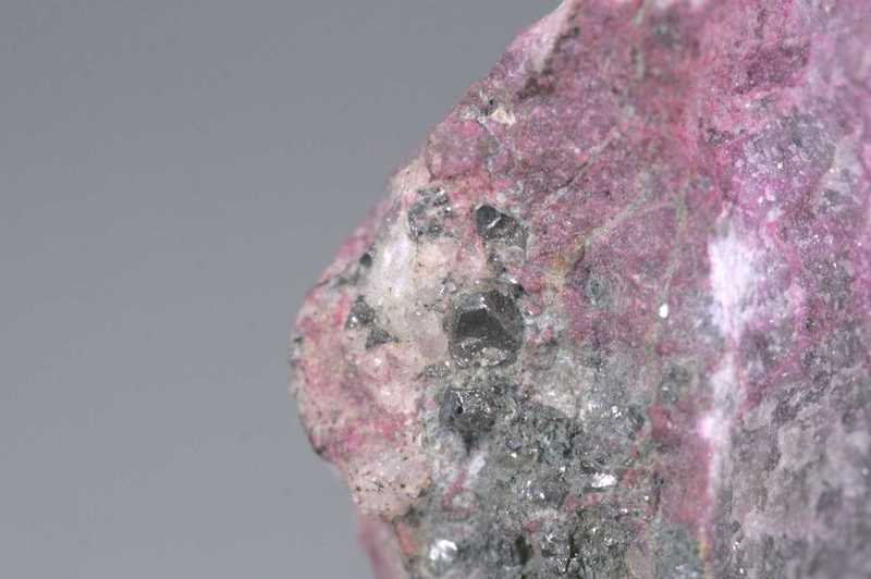 Carrollite, Co-calcite