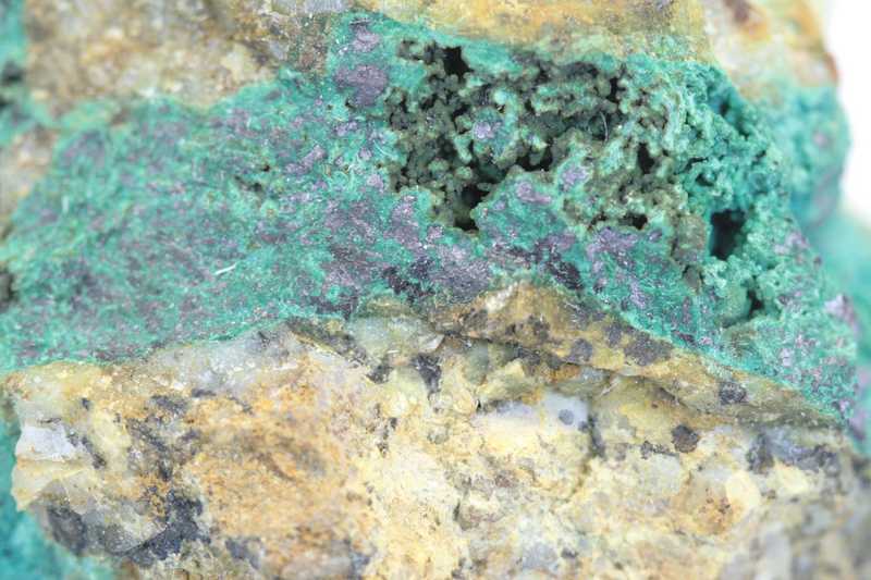 Cuprite, chrysocolla