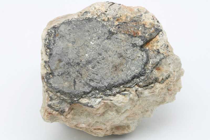 Ilmenite - Image 2