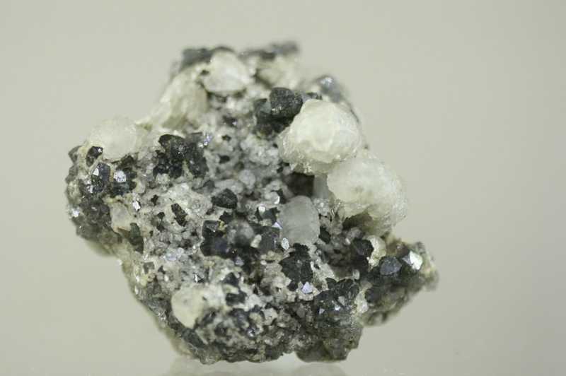 Calcite, quartz - Image 2