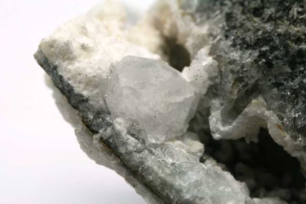 Analcime, datolite - Image 2