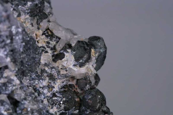 Hematite, quartz - Image 2