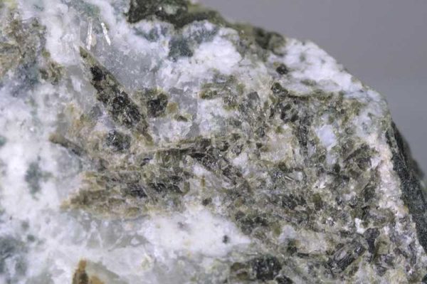 Clinozoisite, prehnite - Image 2