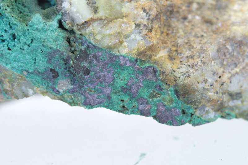 Cuprite, chrysocolla - Image 2