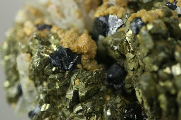 Sphalerite, pyrite, dolomite - Image 3