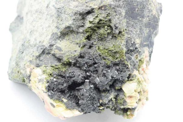 Babingtonite - Image 3