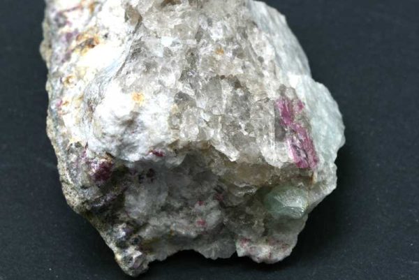 Rhodizite, liddicoatite - Image 3