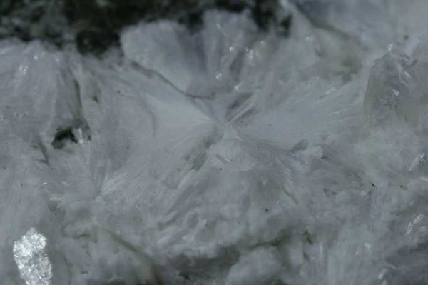 Laumontite, scolecite, apophyllite - Image 3