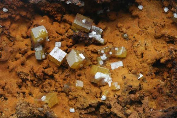 Wulfenite - Image 3