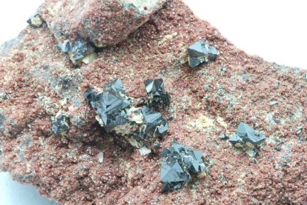 Hausmannite, andradite - Image 3