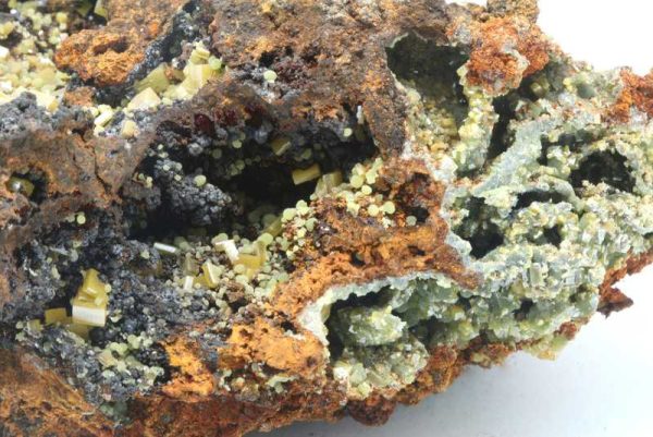 Wulfenite, mimetite - Image 3