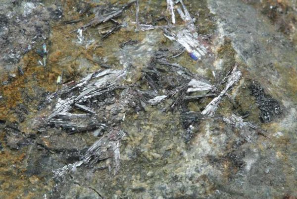 Schafarzikite, erythrite - Image 3