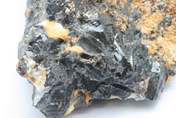 Scorodite, cassiterite - Image 3