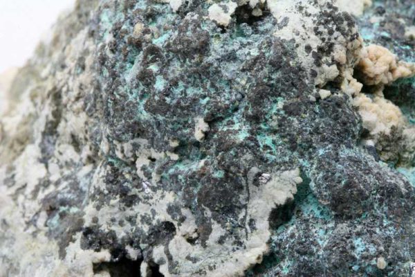 Skutterudite, niccolite, argentite - Image 3