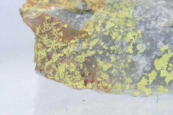 Ferrimolybdite - Image 3