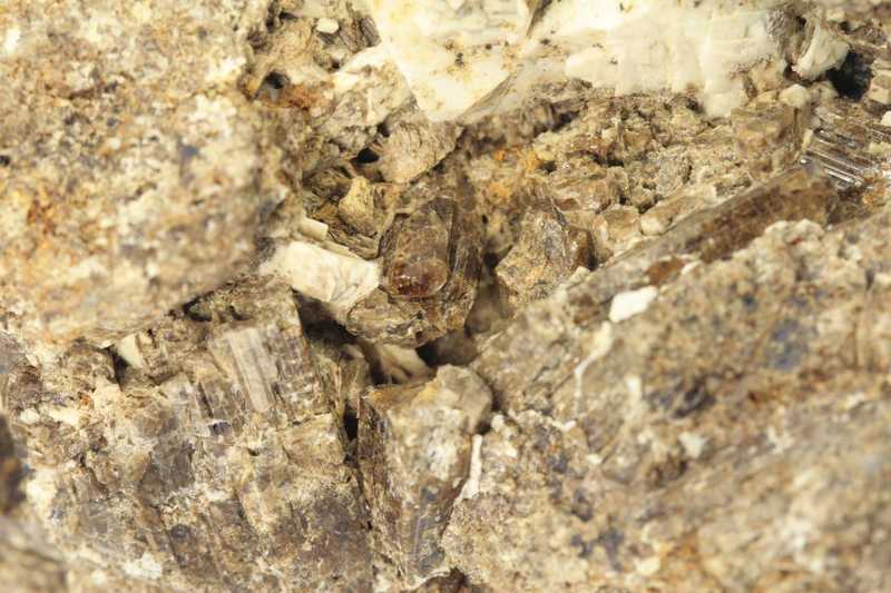 Vesuvianite - Image 3