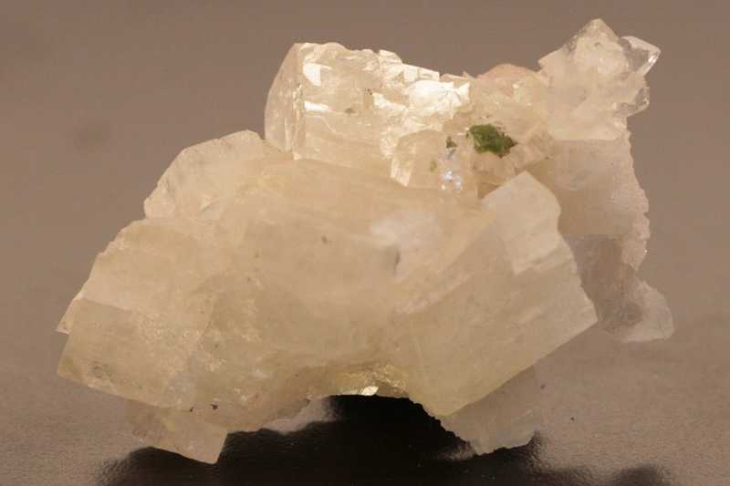 Magnesite, uvite - Image 3