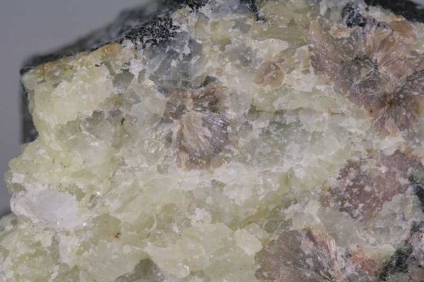 Zoisite, prehnite - Image 4