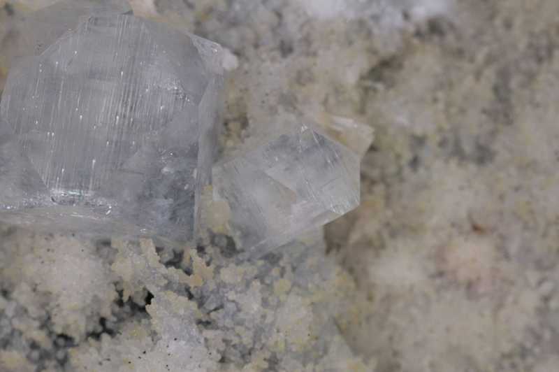 Apophyllite, stilbite, calcite - Image 4