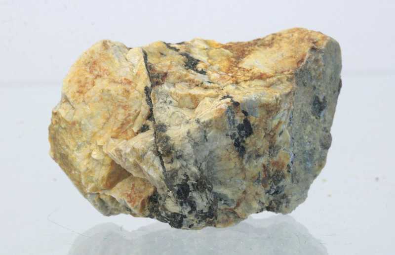 Monazite-(Ce), ilmenite - Image 4