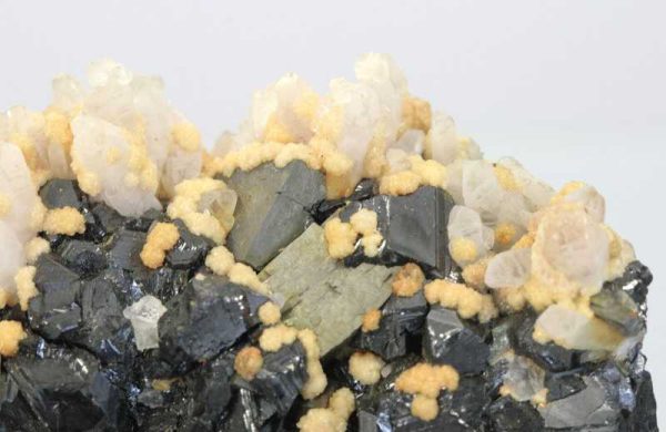 Sphalerite, arsenopyrite, quartz, dolomite, calcite - Image 4