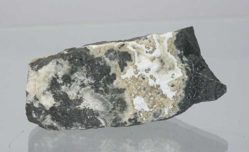 Gibbsite - Image 4