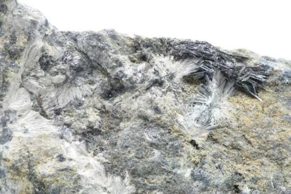 Stibnite, kermesite - Image 4