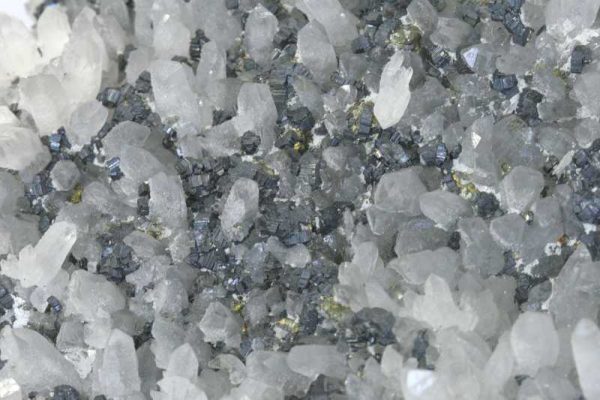 Bournonite, quartz, chalcopyrite - Image 5