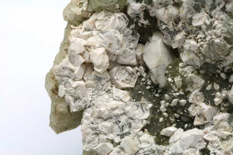 Apophyllite, prehnite - Image 5