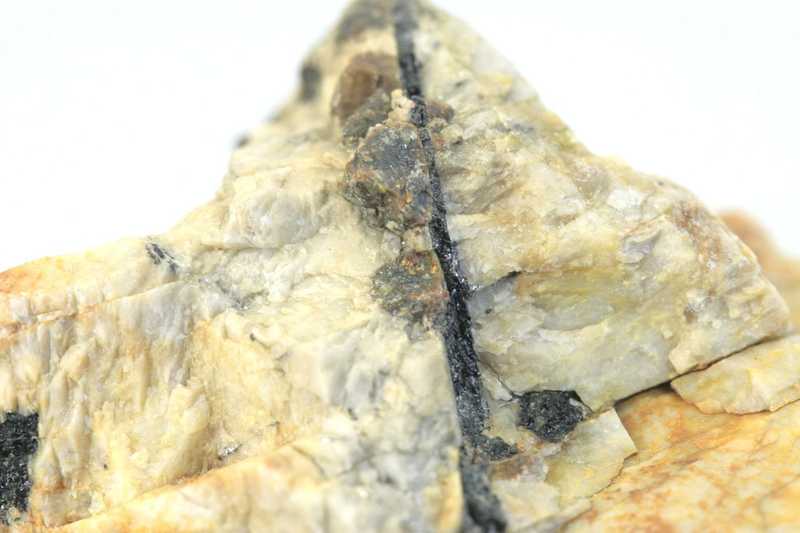 Monazite-(Ce), ilmenite - Image 5