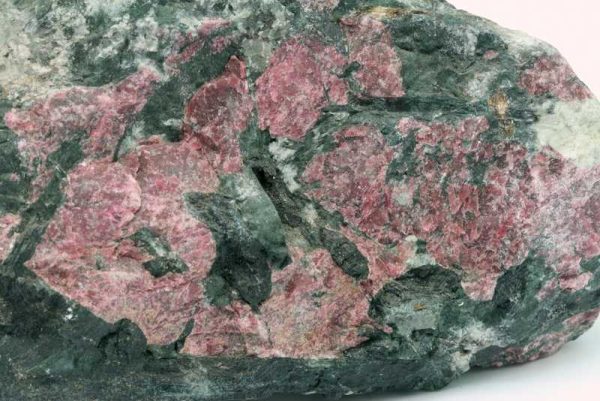 Eudialyte, aegirine - Image 6