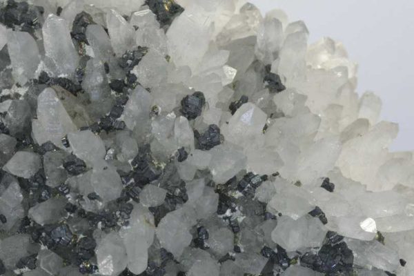 Bournonite, quartz, chalcopyrite - Image 6