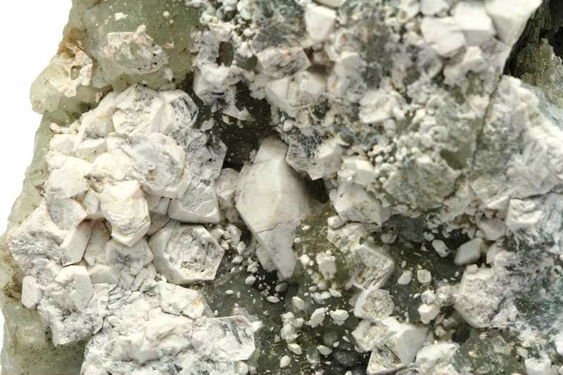 Apophyllite, prehnite - Image 7