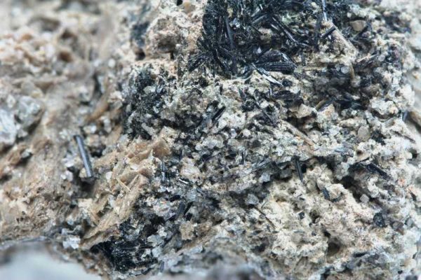 Catapleiite - Image 7