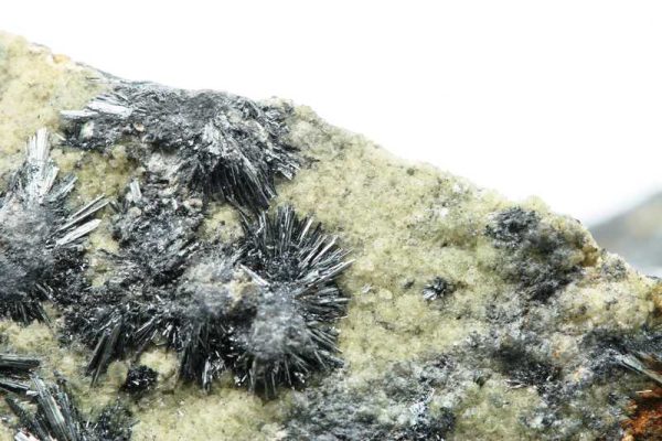 Stibnite, kermesite - Image 8