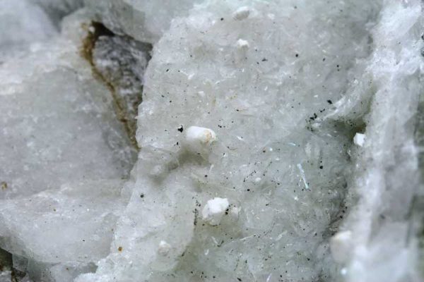Analcime, datolite - Image 8