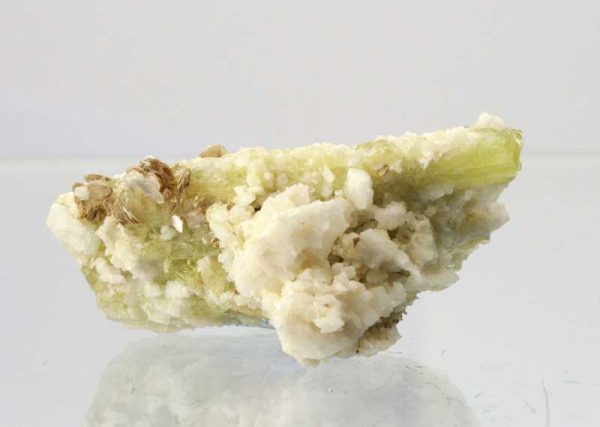 Brazilianite - Image 9