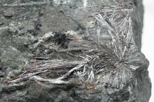 Kermesite - Image 9