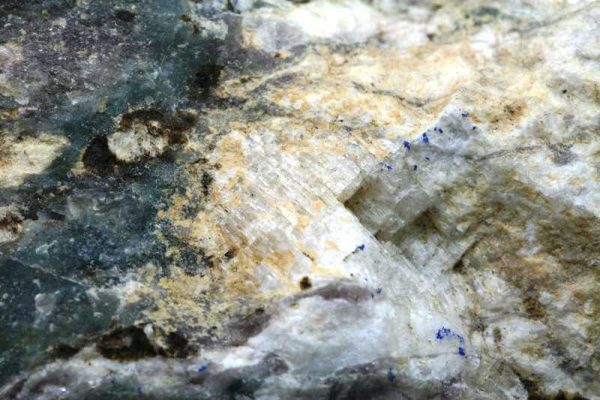 Petalite - Image 10