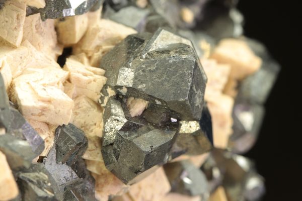 Tetrahedrite, rhodochrosite - Image 8